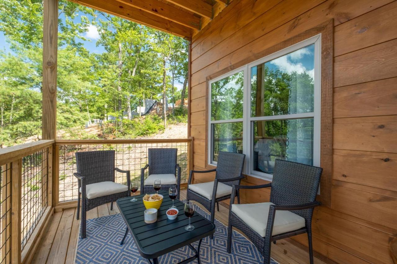 New / 3 King Suites / Sleeps12 / View / 5 Mi To Pf / Hot Tub Sevierville Exterior photo