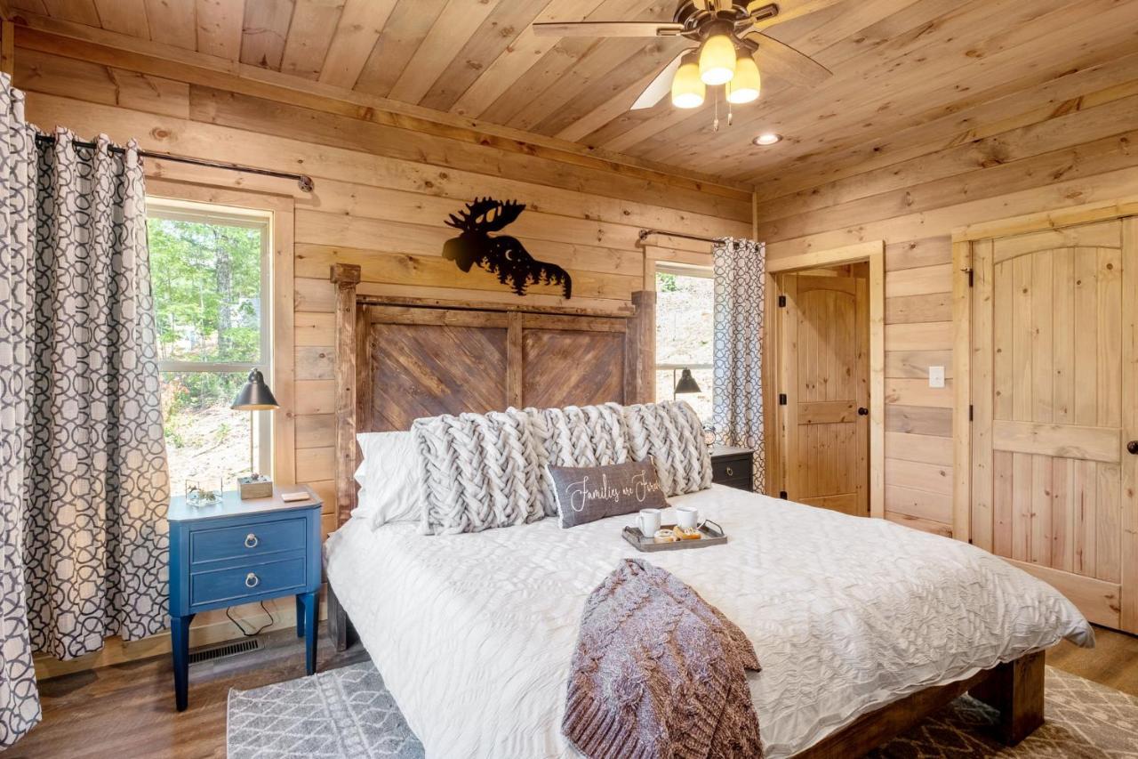 New / 3 King Suites / Sleeps12 / View / 5 Mi To Pf / Hot Tub Sevierville Exterior photo