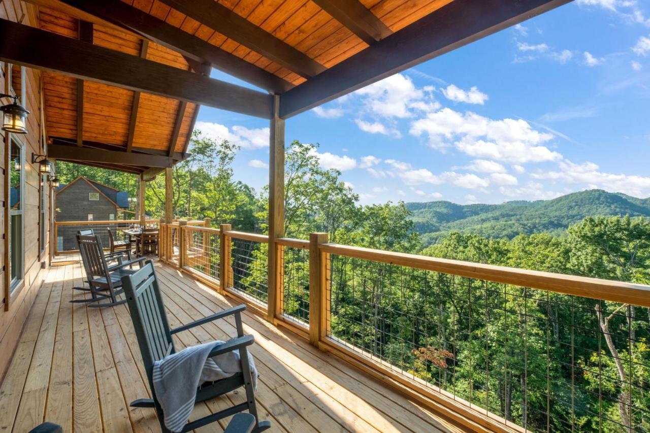 New / 3 King Suites / Sleeps12 / View / 5 Mi To Pf / Hot Tub Sevierville Exterior photo